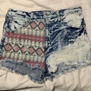 High Waisted Half Printed Shorts